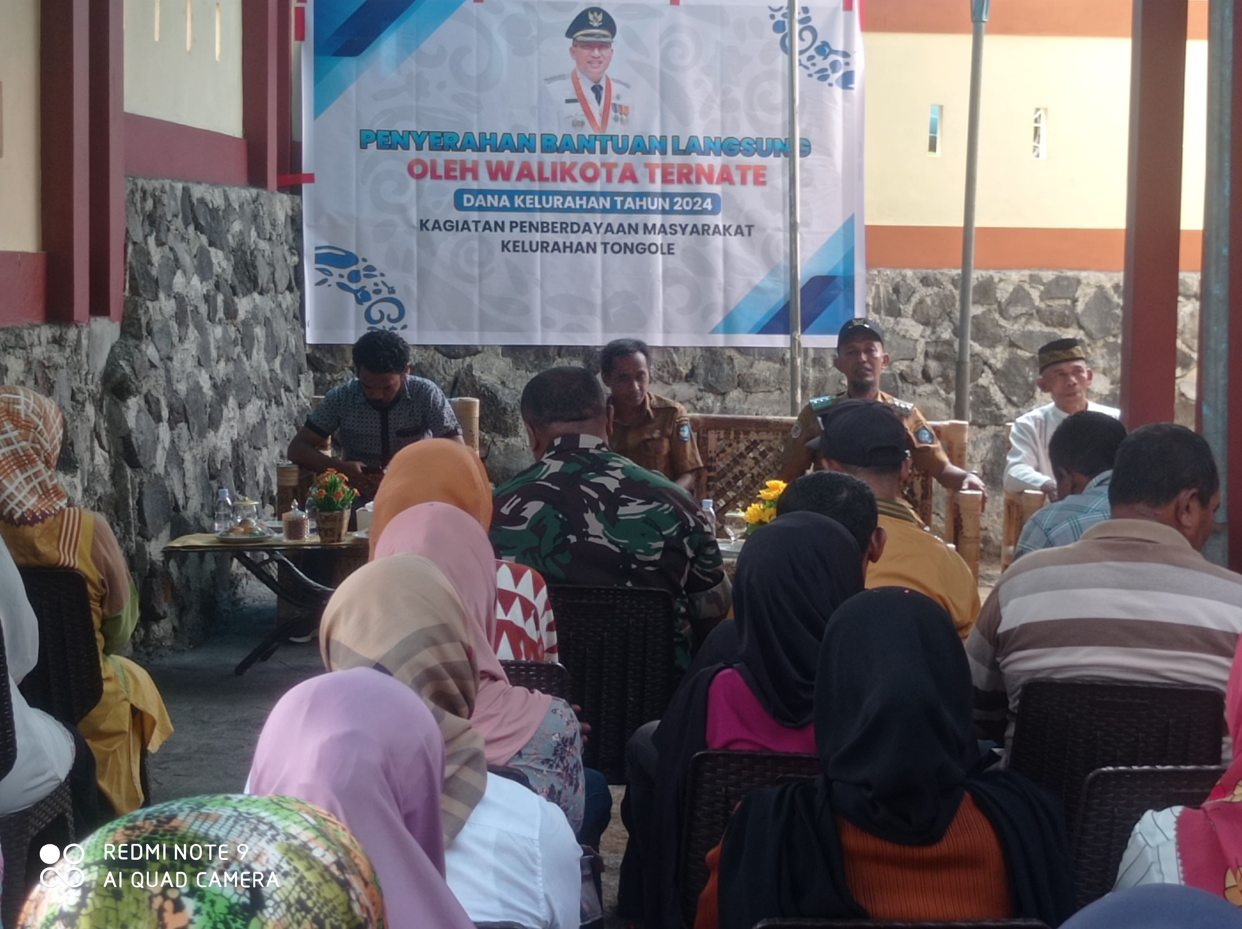 Penyerahan Bantuan Langsung Dana Kelurahan Kegiatan Pemberdayaan Masyarakat Kelurahan Tongole Tahun 2024